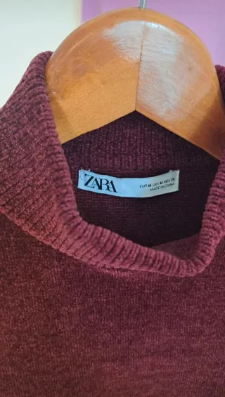 Camiseta Zara manga larga granate