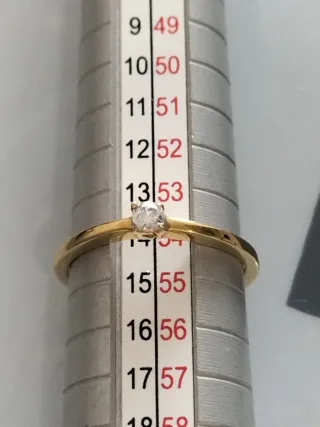 Anillo oro con circonita chica nuevo.