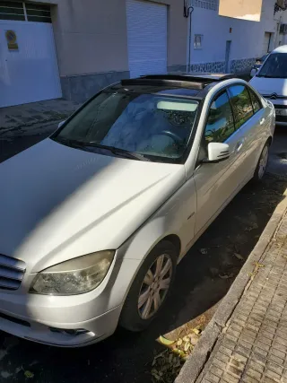 Mercedes-Benz Clase C 2010