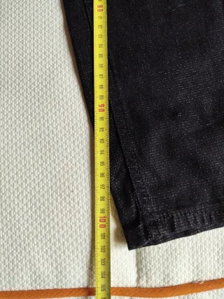 Pantalón Cortefiel brillo negro