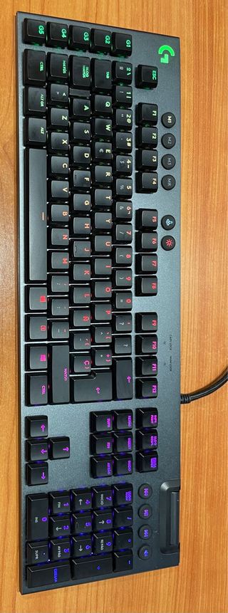 Teclado Logitech G815 Mecánico RGB
