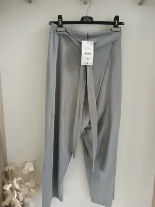 Pantalones grises talla S