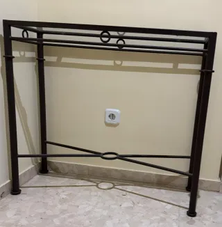 Mesa recibidor cristal y metal