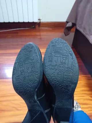 Zapatos Wonders Tacon Cuero Negro