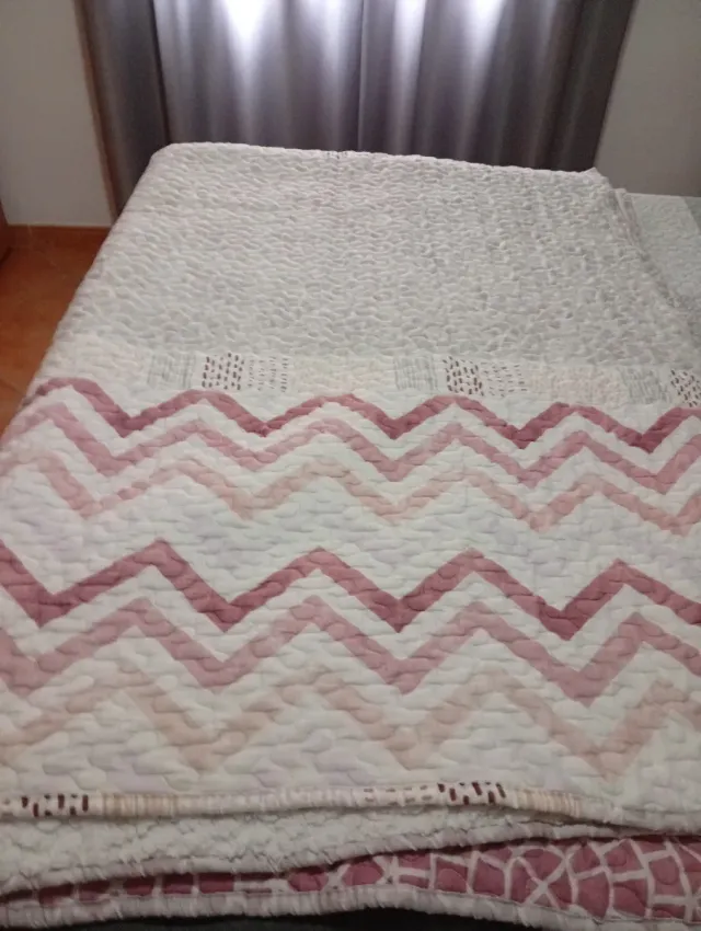 Colcha rosa borreguito cama 90 con cojín de78x60