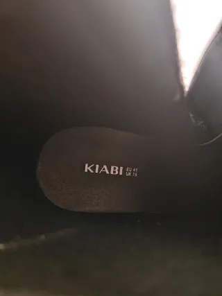 Botines negros de tacón