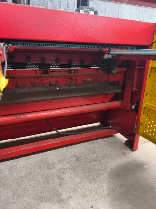 Cizalla mecánica Blecken 1400 X3 mm