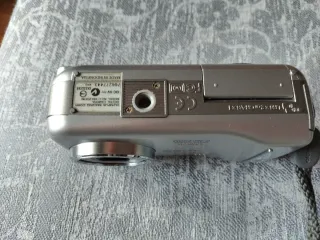 Cámara Digital Olympus CAMEDIA C-480 ZOOM