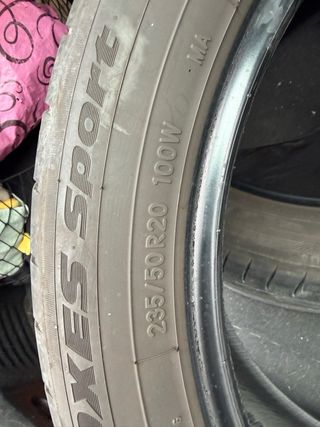 Neumáticos de coche