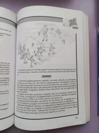 Educación física a través del juego primaria : ...