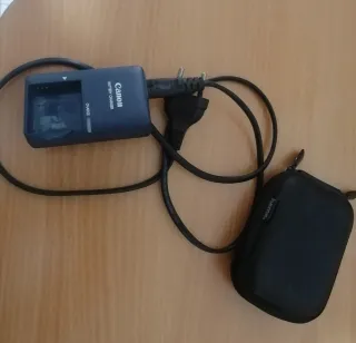 Cámara Canon Digital IXUS 100 IS