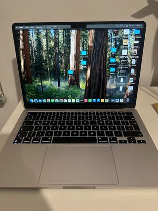 MacBook Air M2 2022 8GB