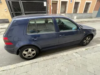 Volkswagen Golf 2000