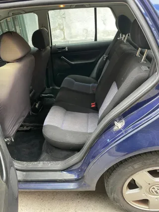 Volkswagen Golf 2000