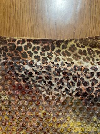 Scampolo tessuto paillettes animalier cm 107x150