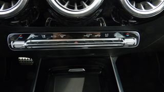 Mercedes-Benz GLA AMG 250e 12/2021