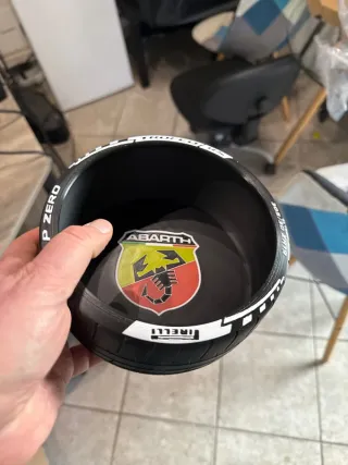 Svuota tasche a forma di pneumatico Pirelli Abarth