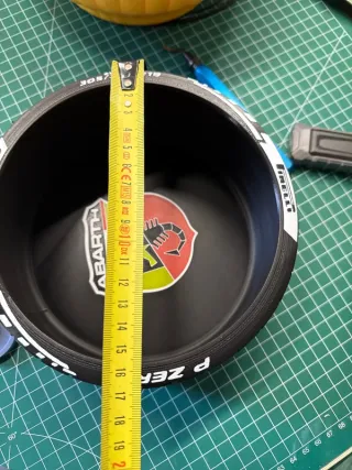 Svuota tasche a forma di pneumatico Pirelli Abarth