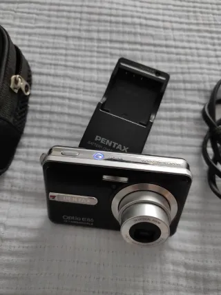 Cámara Pentax Optio E85 + Accesorios