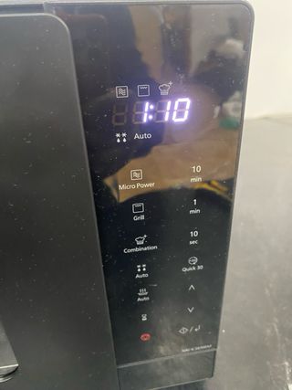 Microondas Panasonic 24L