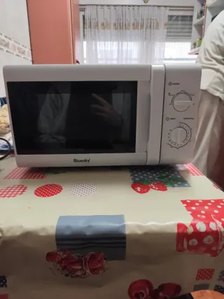 Microondas Bluesky Blanco