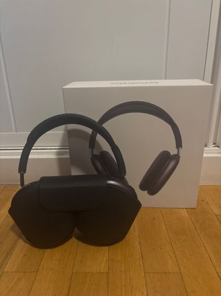 Apple AirPods Max Space Gray