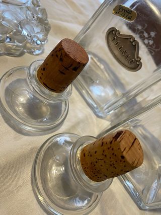 Vecchie bottiglie cristallo targhe argento 800