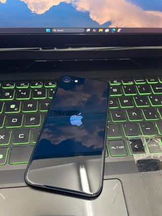 iPhone SE 3ª Gen (2022) Negro Open for trades Nin2