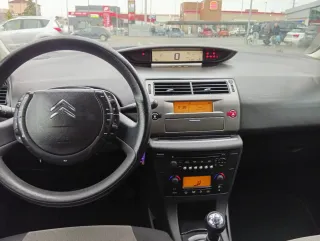 Citroen C4 2011