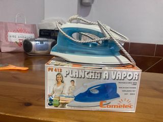 Plancha de Vapor Comelec PV 413