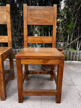 Juego de 4 Sillas de Madera Resistentes