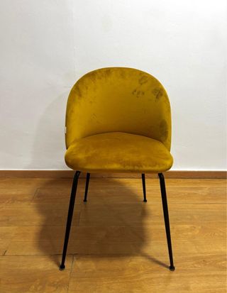 Silla de comedor amarilla y negra