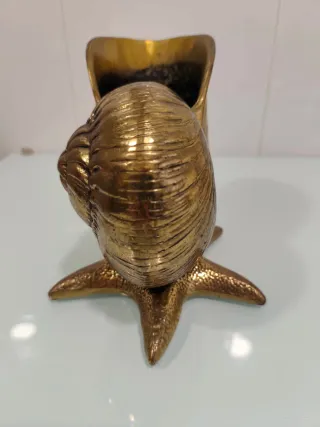 Jarrón Escultura Caracola Dorada de bronce