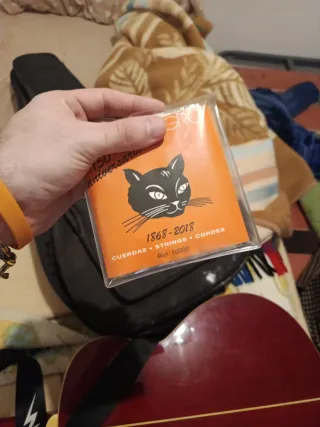 Guitarra Acústica Roja