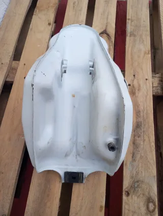 Asiento  plástico  depósito