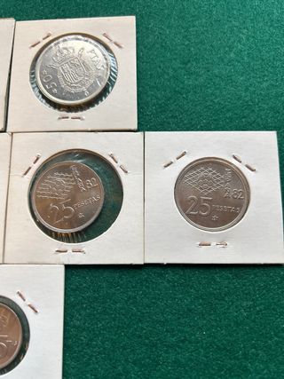 Lote 7 monedas 50, 25 y 5 pesetas Mundial 82