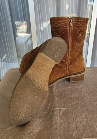 Botas de ante Roberto Torretto marrones