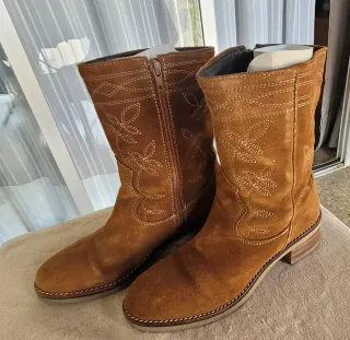 Botas de ante Roberto Torretto marrones