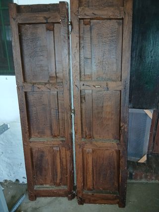 Puertas de castaño antiguas