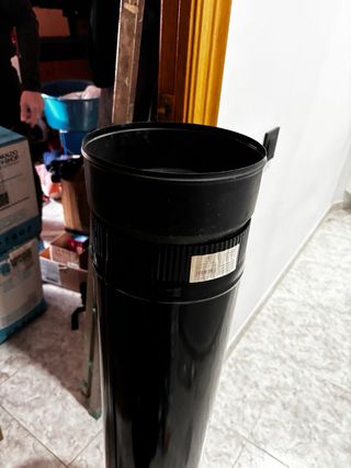 Tubo para chimenea metálico negro