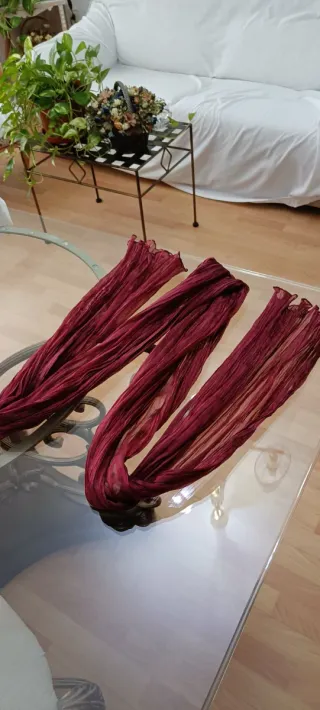 Foulard color burdeos