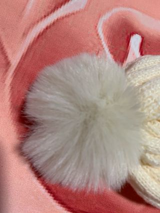 Gorro de invierno con pompón