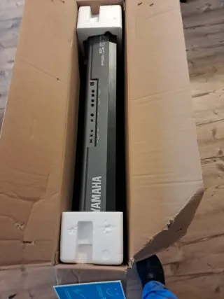 Teclado Yamaha PSR-S670