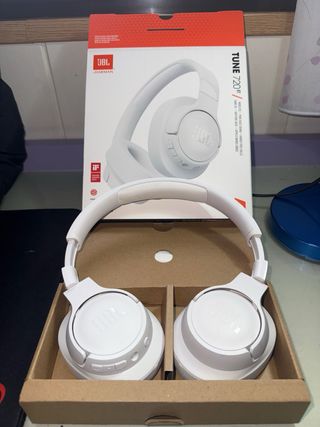 Cascos Inalámbricos JBL Tune 720BT Blancos