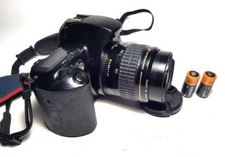 Canon EOS 500 + Lente EF 35-80mm