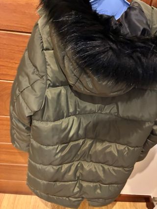 Abrigo acolchado niña verde.