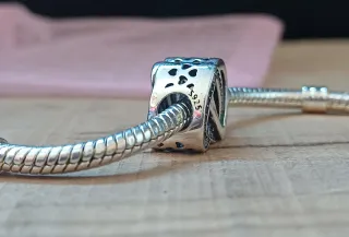 Charm | Doble Corazón Entrelazados