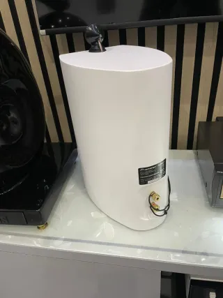 Altavoces Pioneer Negros y Blancos