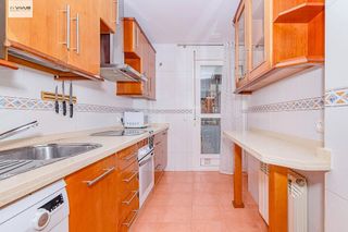 Piso en alquiler en Avda. Federico Garcia Lorca - Nueva Estación Autobuses en Granada