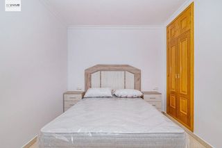 Piso en alquiler en Avda. Federico Garcia Lorca - Nueva Estación Autobuses en Granada